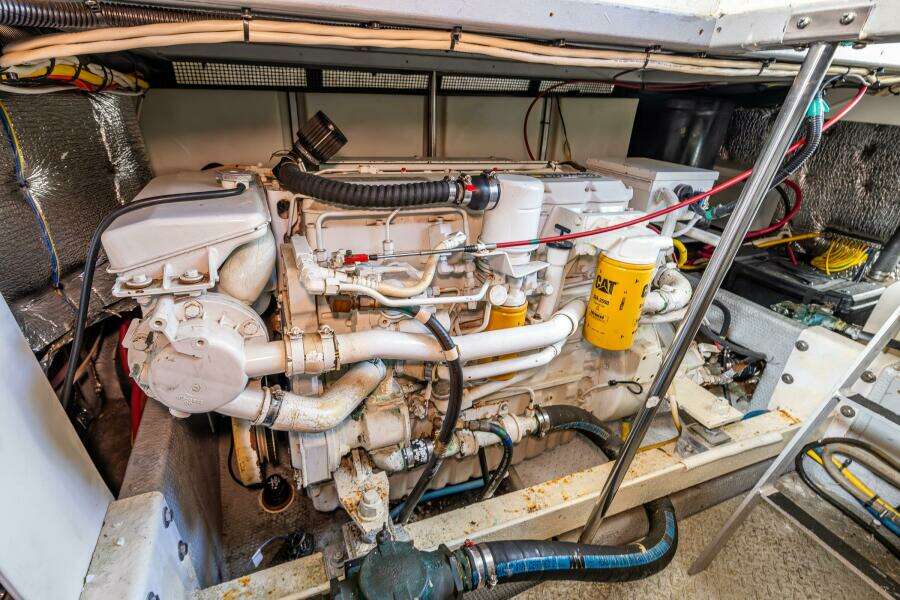 Infinite 41ft Silverton Yacht For Sale