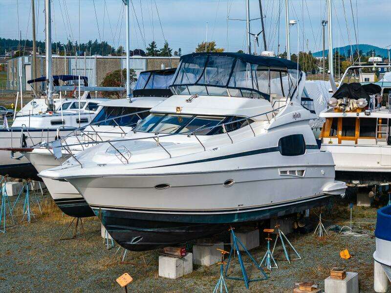 Infinite 41ft Silverton Yacht For Sale