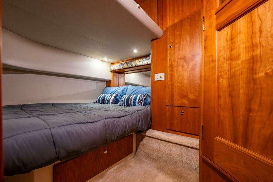 Infinite 41ft Silverton Yacht For Sale