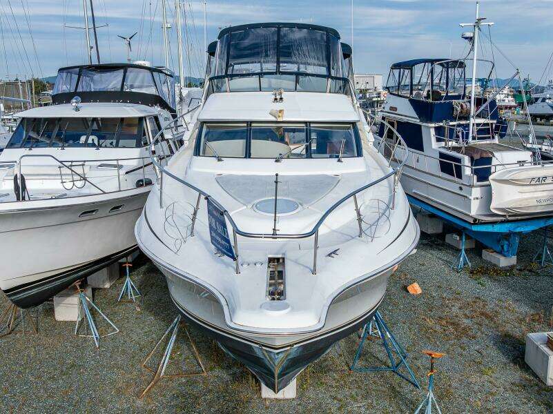 Infinite 41ft Silverton Yacht For Sale