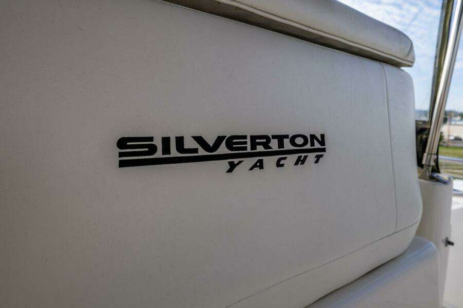Infinite 41ft Silverton Yacht For Sale