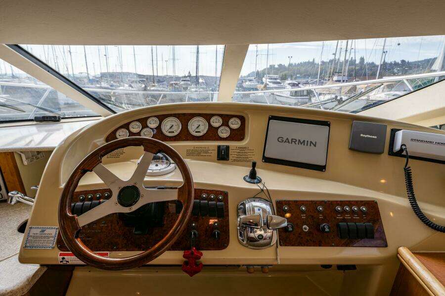 Infinite 41ft Silverton Yacht For Sale