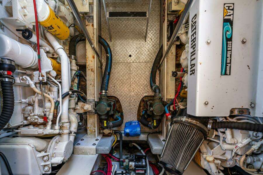 Infinite 41ft Silverton Yacht For Sale