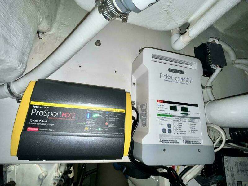 Fun Bunch 39ft Bertram Yacht For Sale