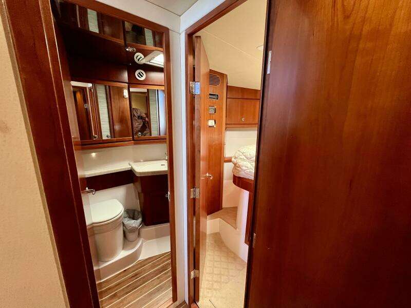 Fun Bunch 39ft Bertram Yacht For Sale