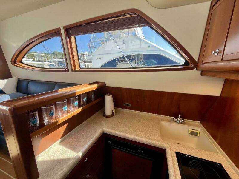 Fun Bunch 39ft Bertram Yacht For Sale