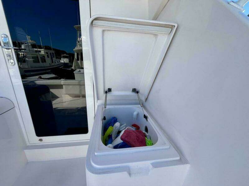 Fun Bunch 39ft Bertram Yacht For Sale