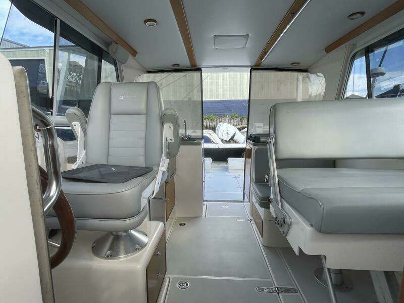 True Blue 33ft True North Yacht For Sale