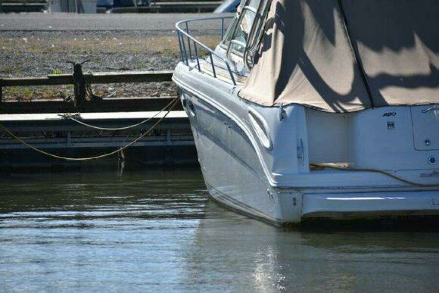 New Listing  31ft Sea Ray Yacht For Sale
