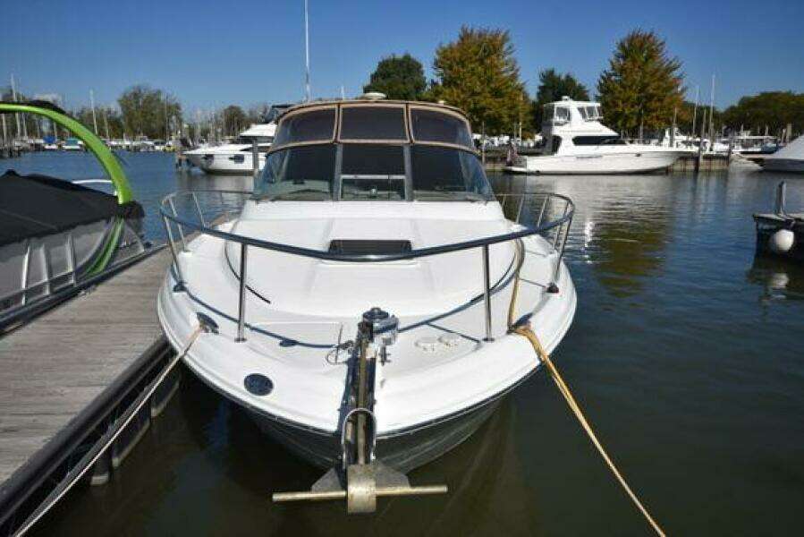 New Listing  31ft Sea Ray Yacht For Sale