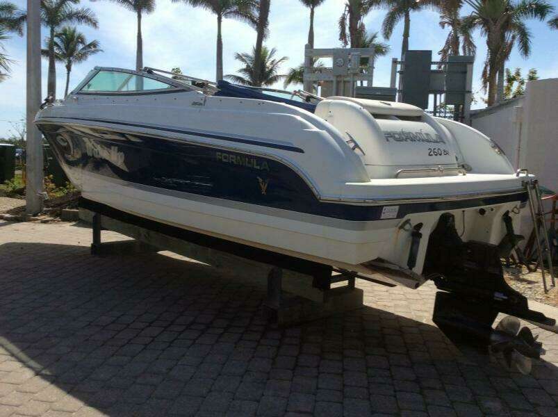 26ft Formula Yacht For Sale