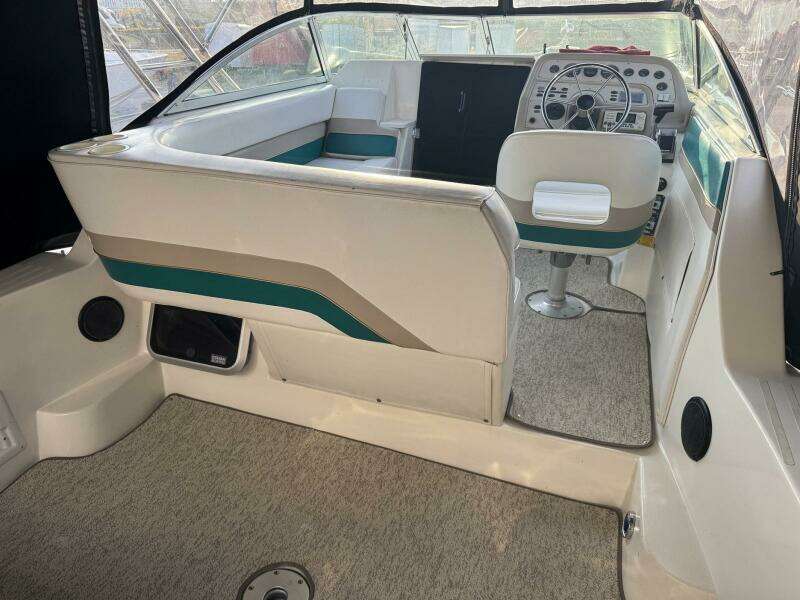 Shellicita 26ft Rinker Yacht For Sale