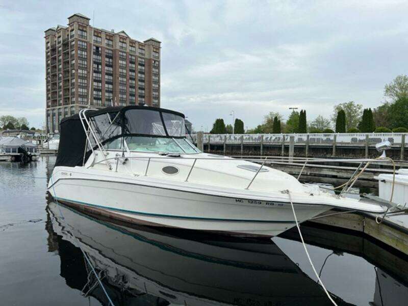 Shellicita 26ft Rinker Yacht For Sale