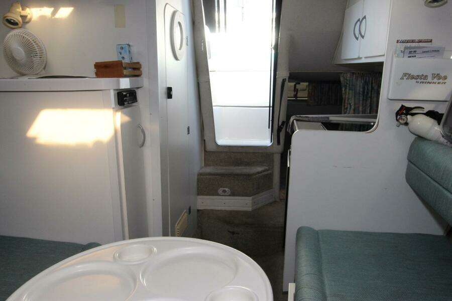 Shellicita 26ft Rinker Yacht For Sale