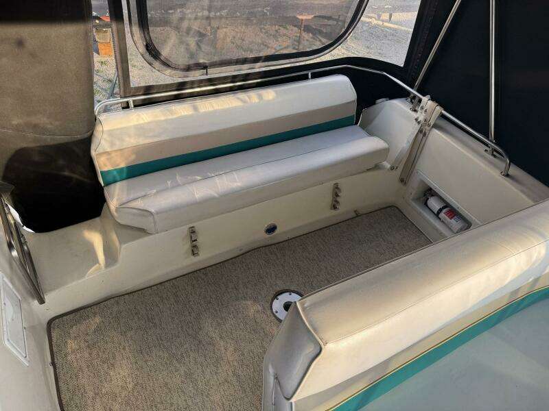 Shellicita 26ft Rinker Yacht For Sale