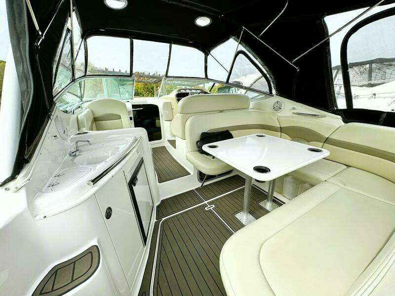 MER VEILLE 31ft Chaparral Yacht For Sale
