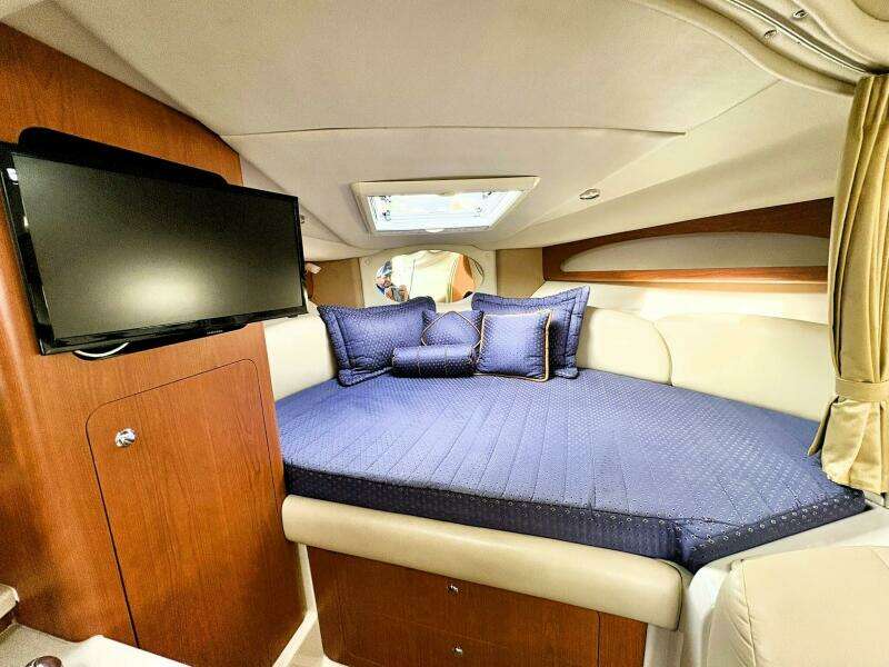 MER VEILLE 31ft Chaparral Yacht For Sale