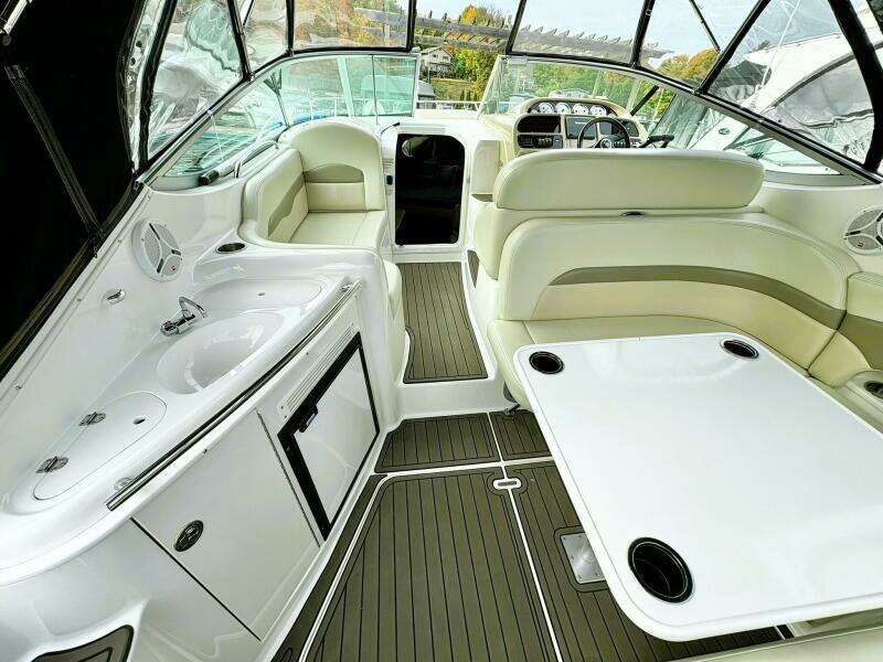 MER VEILLE 31ft Chaparral Yacht For Sale