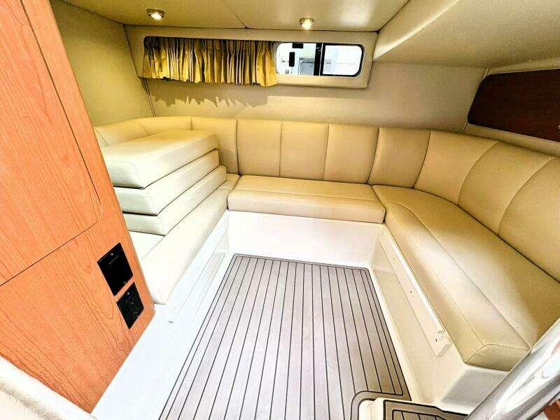 MER VEILLE 31ft Chaparral Yacht For Sale