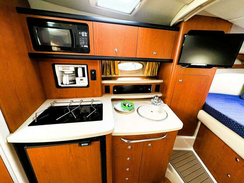 MER VEILLE 31ft Chaparral Yacht For Sale