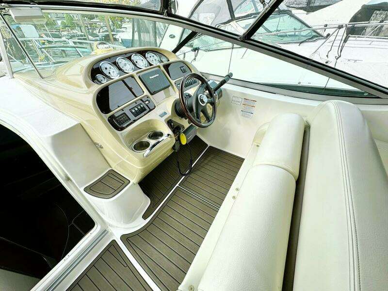 MER VEILLE 31ft Chaparral Yacht For Sale