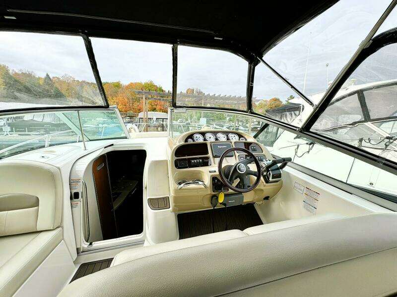 MER VEILLE 31ft Chaparral Yacht For Sale