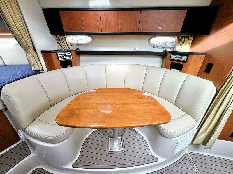 MER VEILLE 31ft Chaparral Yacht For Sale