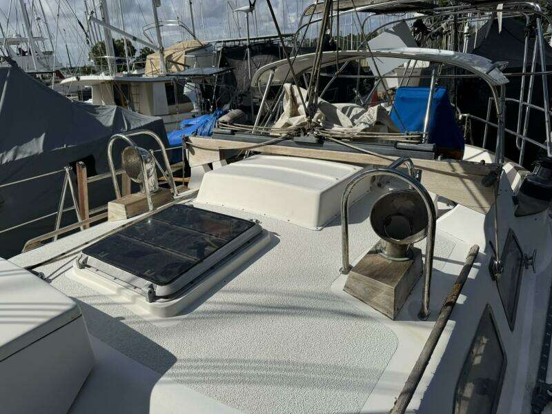 Passport 42ft Tayana Yacht For Sale
