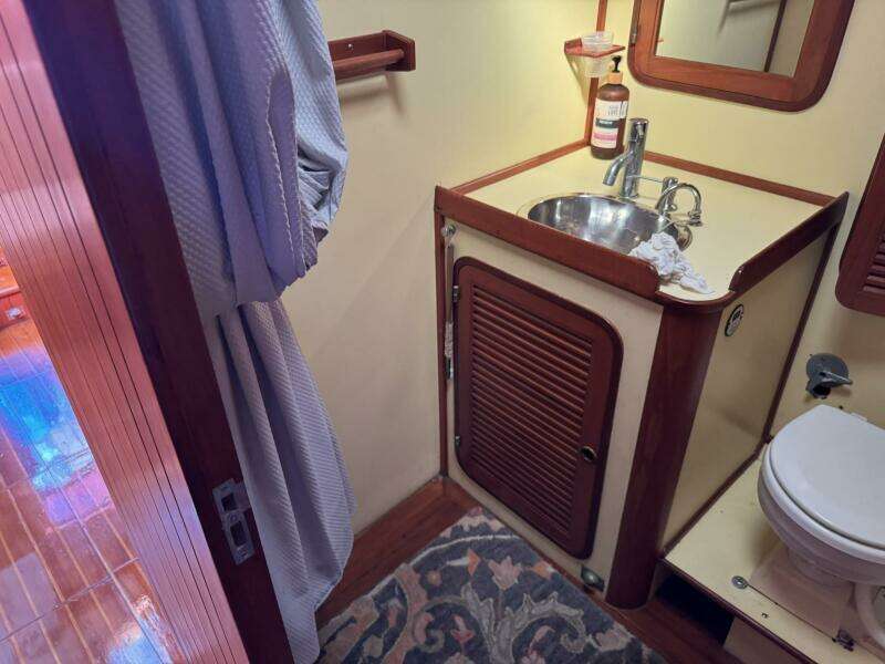 Passport 42ft Tayana Yacht For Sale