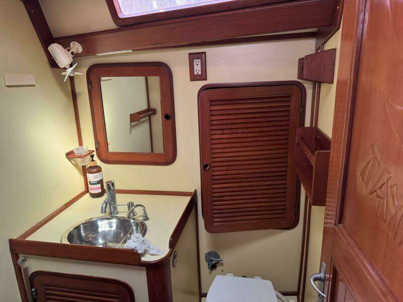 Passport 42ft Tayana Yacht For Sale