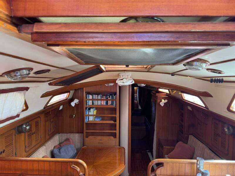 Passport 42ft Tayana Yacht For Sale