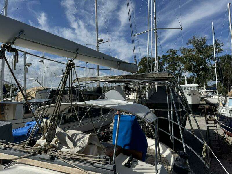 Passport 42ft Tayana Yacht For Sale