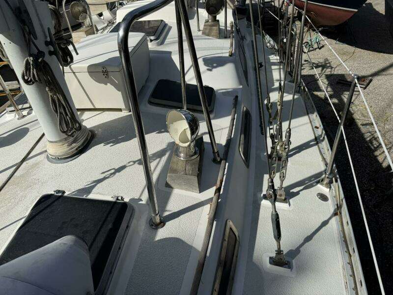 Passport 42ft Tayana Yacht For Sale