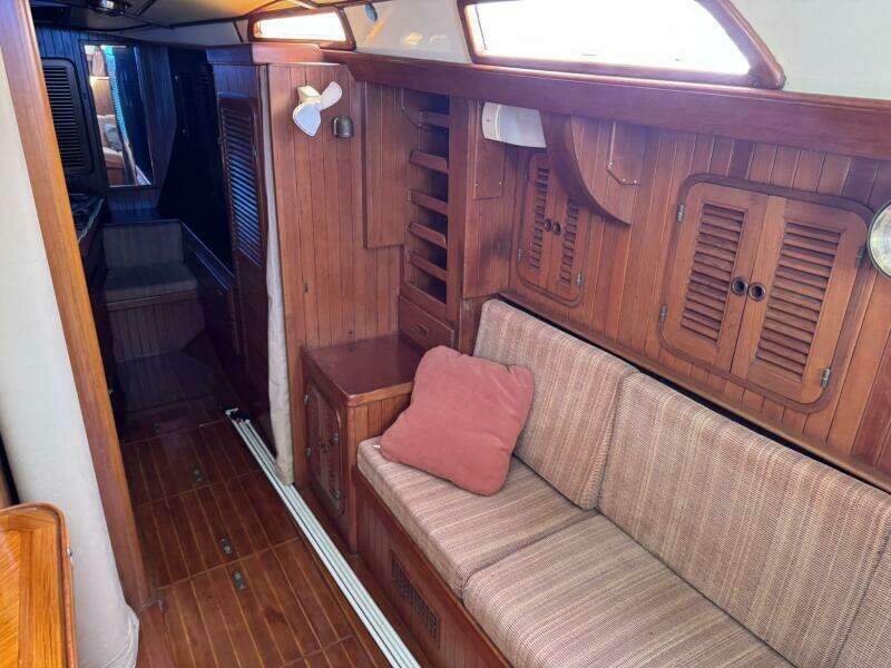 Passport 42ft Tayana Yacht For Sale