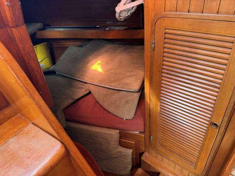 Passport 42ft Tayana Yacht For Sale