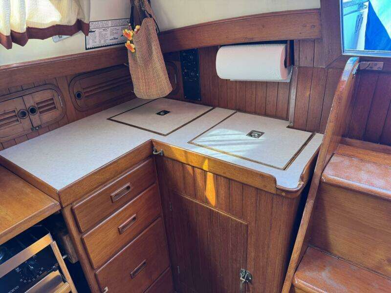 Passport 42ft Tayana Yacht For Sale
