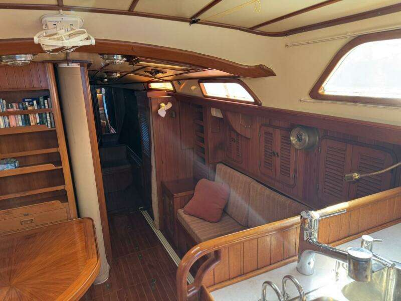 Passport 42ft Tayana Yacht For Sale