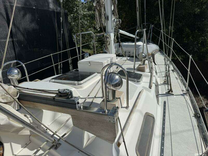 Passport 42ft Tayana Yacht For Sale