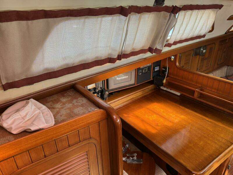 Passport 42ft Tayana Yacht For Sale