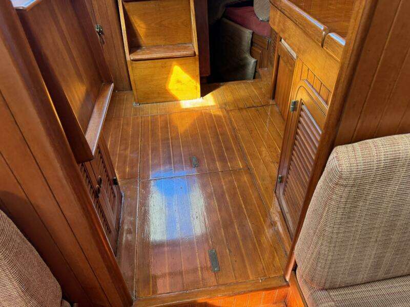 Passport 42ft Tayana Yacht For Sale