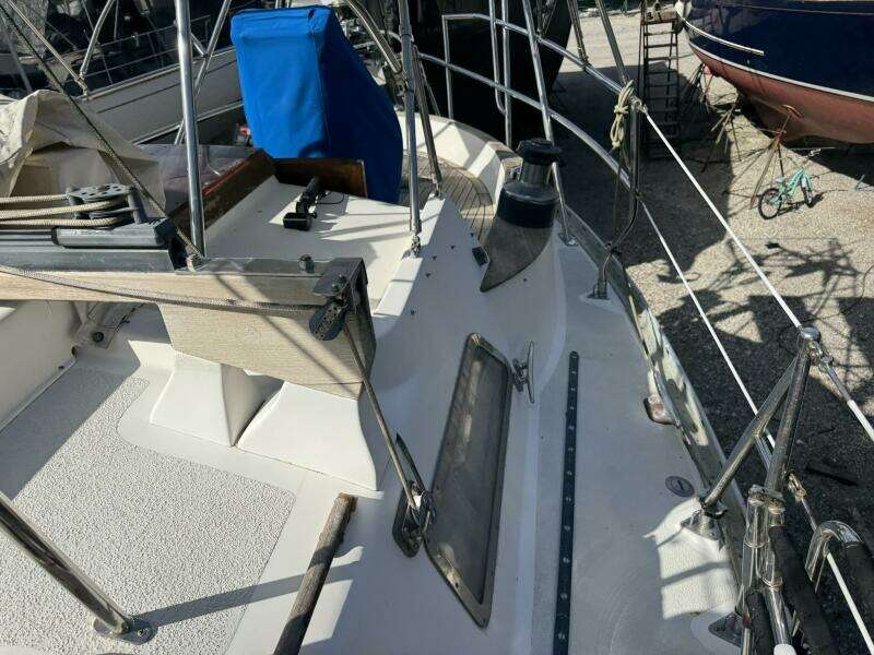 Passport 42ft Tayana Yacht For Sale