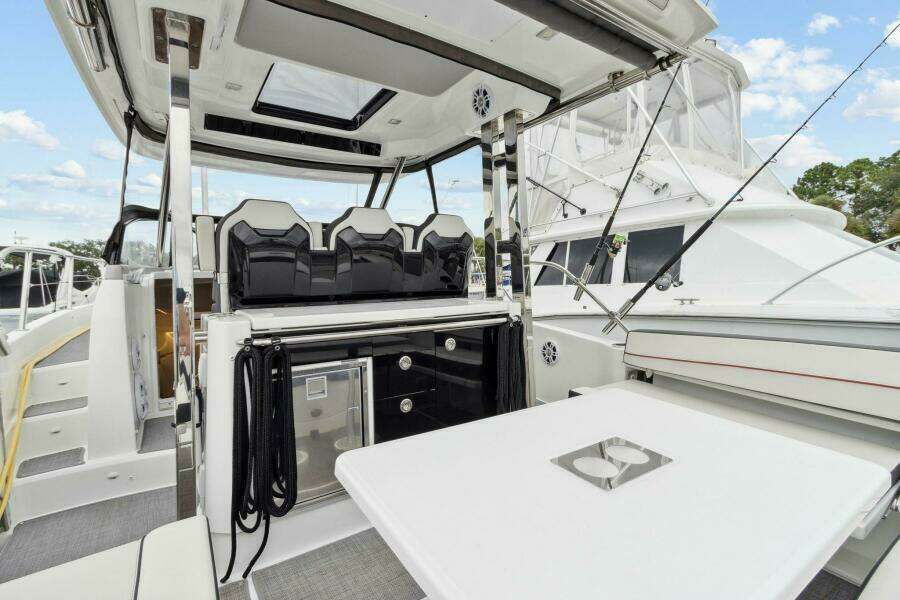Velocity 35ft Jeanneau Yacht For Sale