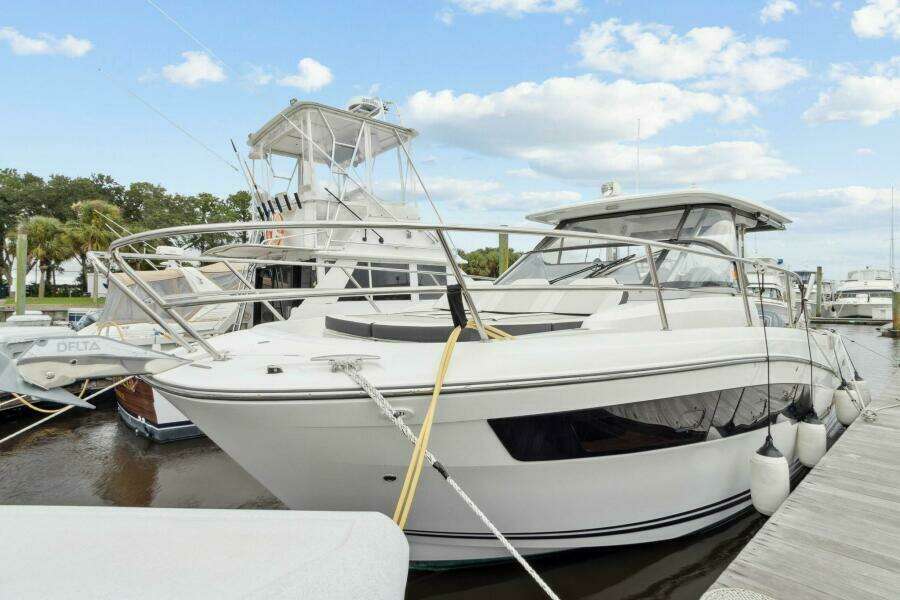 Velocity 35ft Jeanneau Yacht For Sale