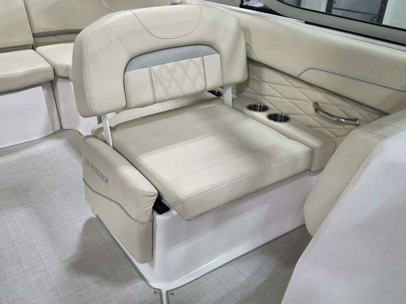 22ft Regal Yacht For Sale