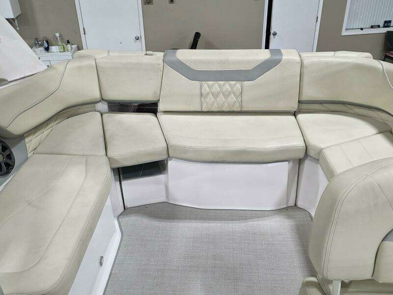 22ft Regal Yacht For Sale