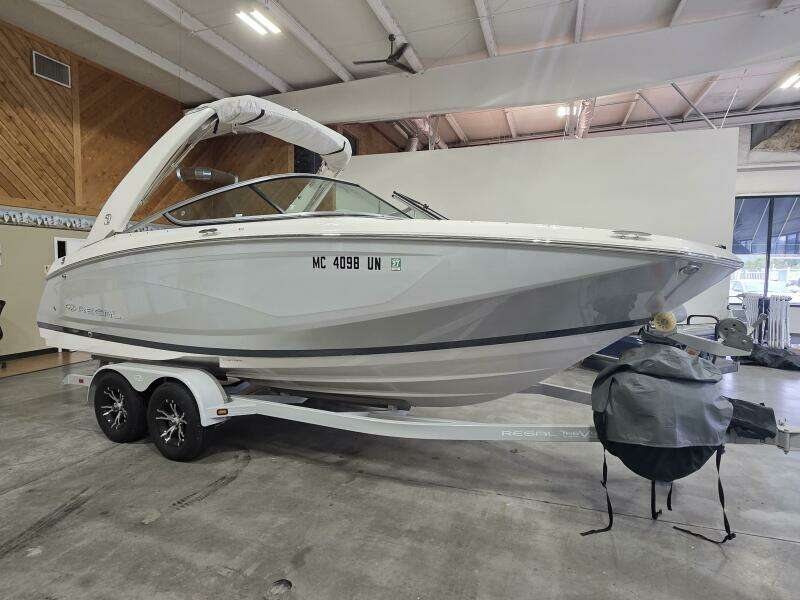 22ft Regal Yacht For Sale