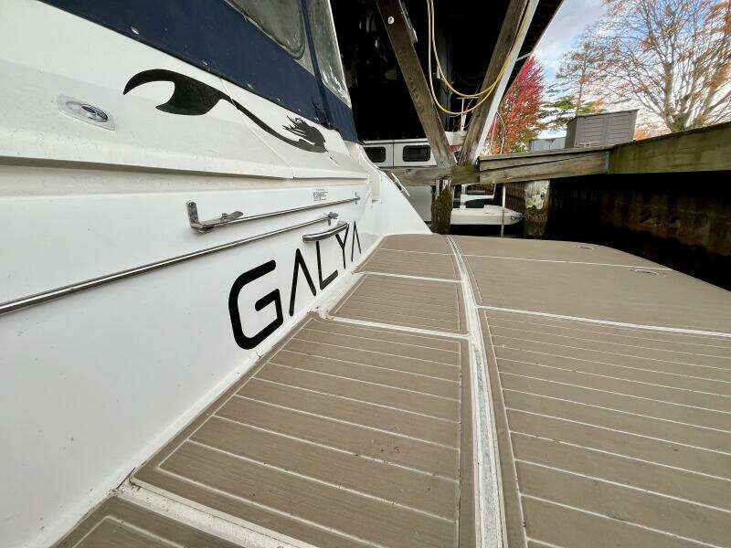 GALYA 36ft Silverton Yacht For Sale