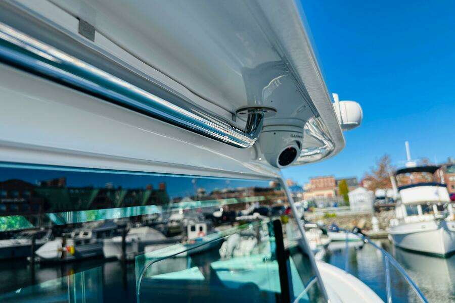 JOMO 39ft Back Cove Yacht For Sale
