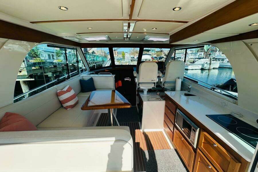 JOMO 39ft Back Cove Yacht For Sale