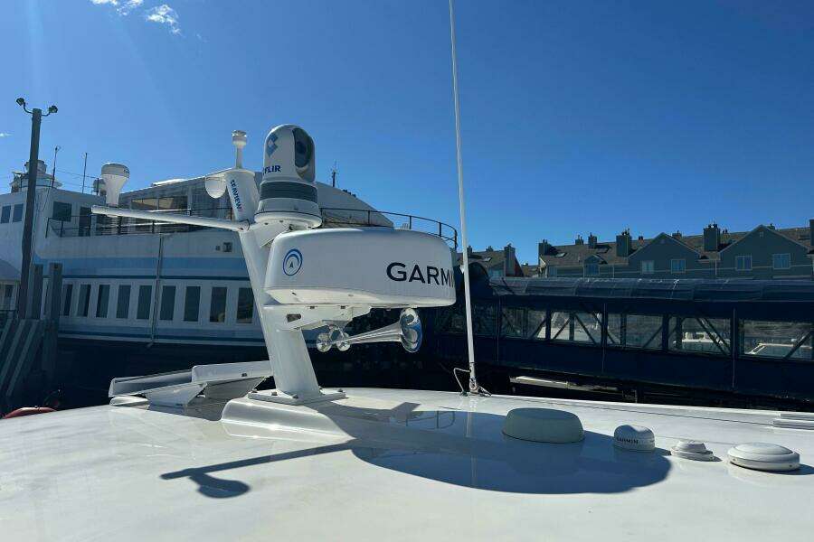 JOMO 39ft Back Cove Yacht For Sale